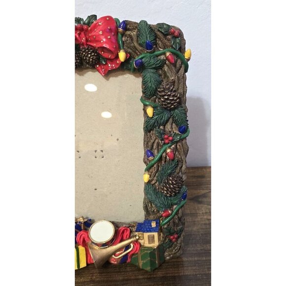 3D Christmas Teddy Bear Picture Frame With Festive Bow & Garland 4"x6" - Picture 5 of 8